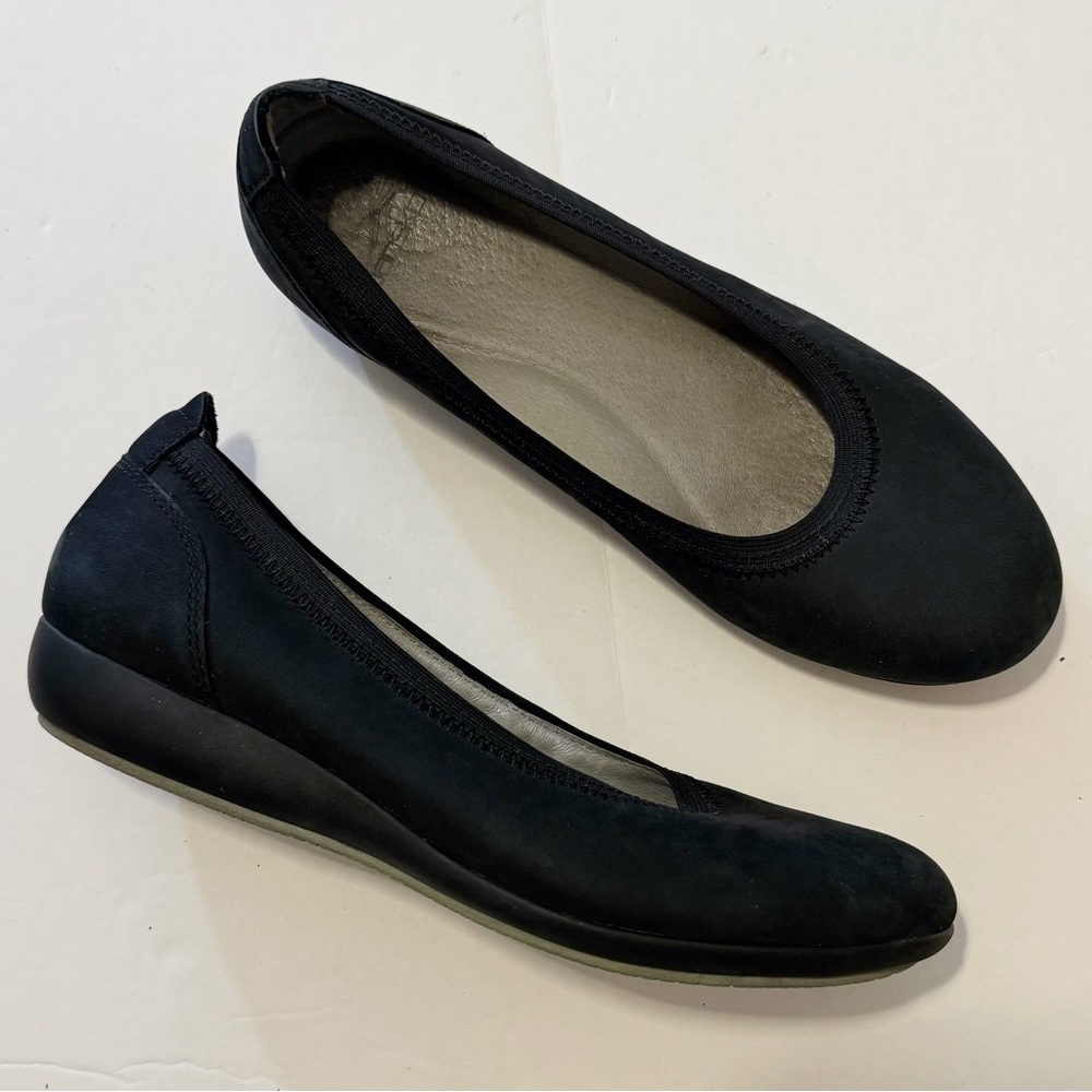 Dansko Black Nubuck Ballet Flats